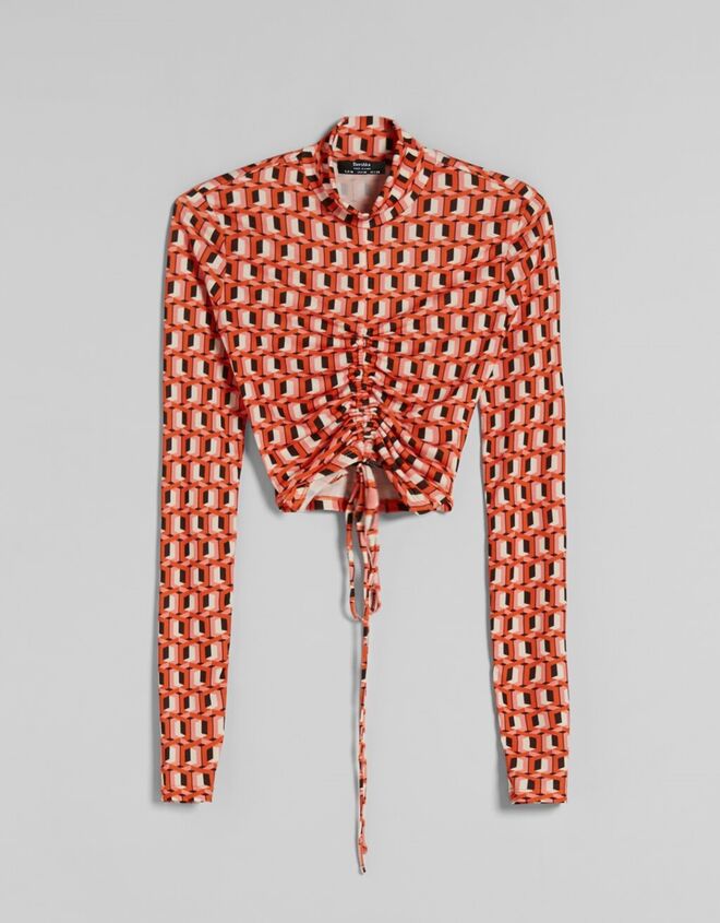 Camisola, €9,99, Bershka