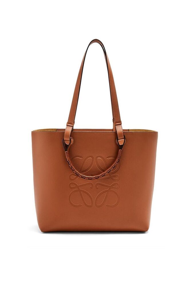 Carteira Anagram Tote em pele, €1900, Loewe