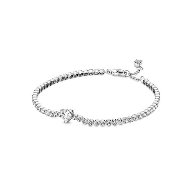 Pulseira Sparkling Heart em prata com zircónias, €79, Pandora