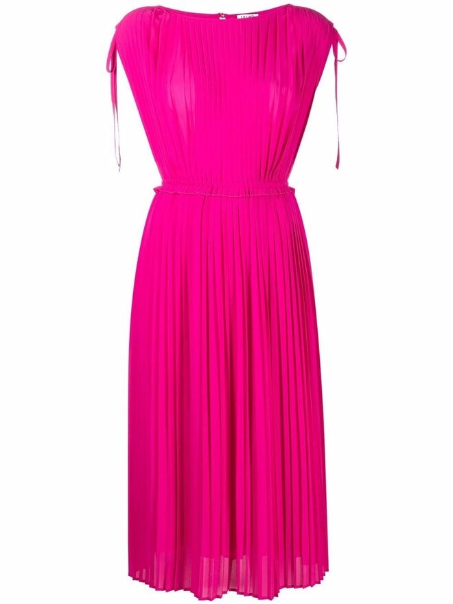 Vestido em crepe, €198, Liu Jo em Farfetch.com