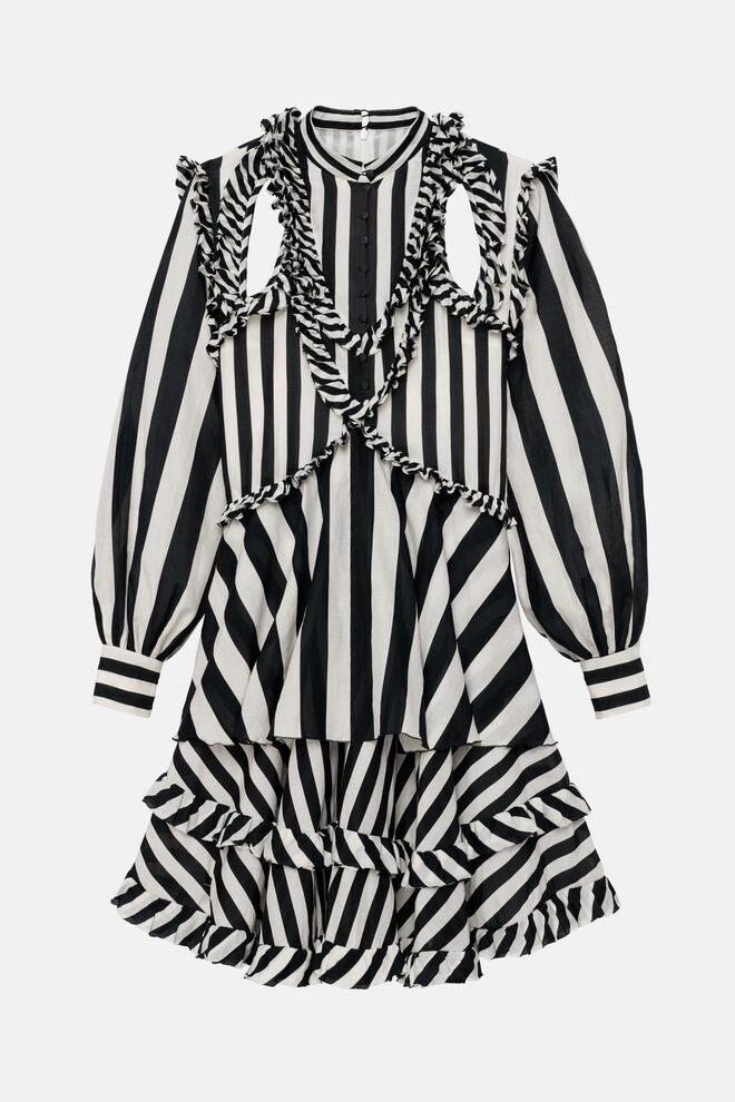 Vestido em crepe, €89,95, Zara