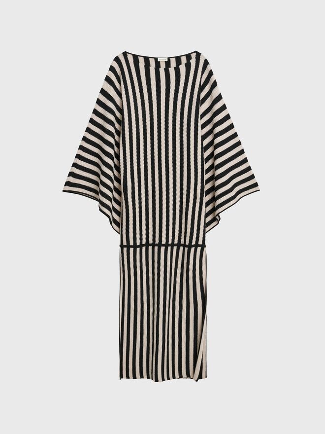Vestido em malha, €600, By Malene Birger