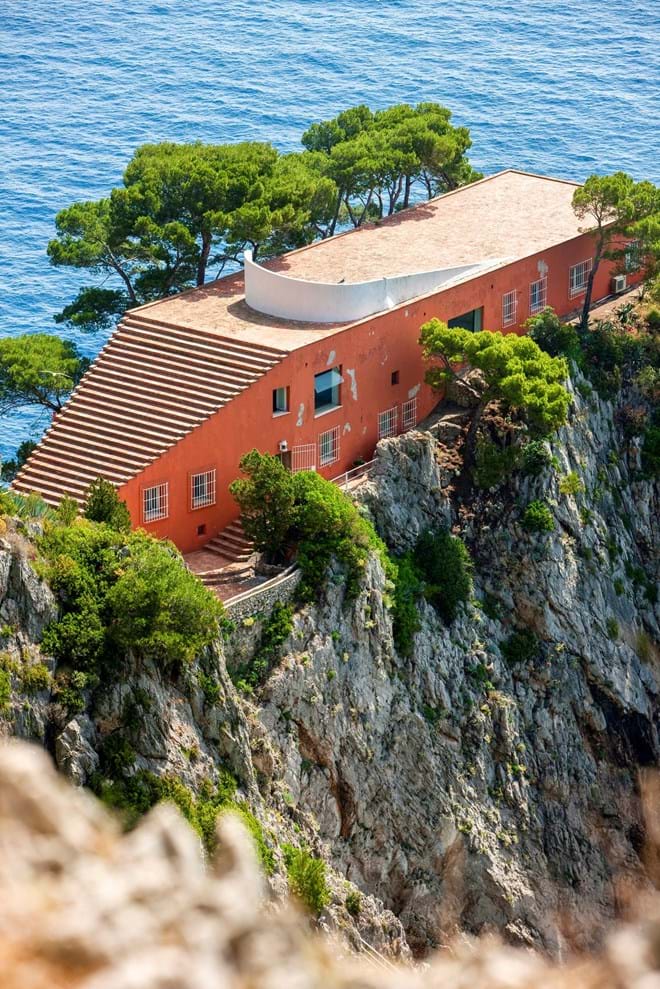 Casa Malaparte em Capri onde foi rodado o Mépris de Godard, Diogo adora este local. inspira-se aqui