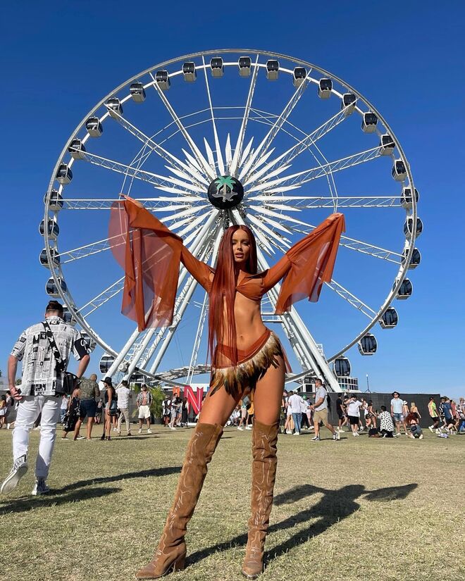 Maura Higgins em Eamonn Mc Gill