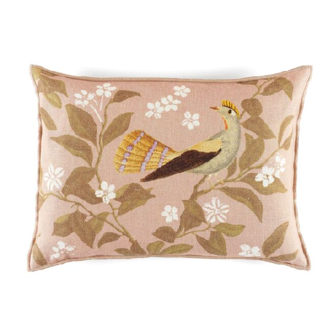 Almofada L'Oiseau, €135, Sal Concept Store
