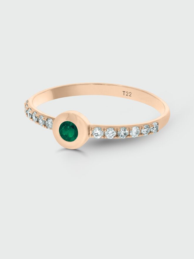 Anel Birthstones Esmeralda (maio), €495, Tavares