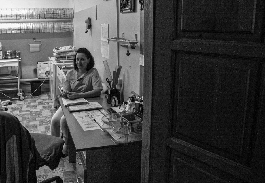 Ser mãe debaixo de terra. Descida às maternidades improvisadas da Ucrânia