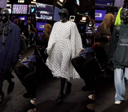 Balenciaga invade Wall Street com desfile histórico