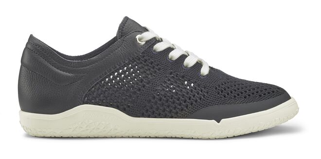 Ténis em pele e algodão, €129,50, Ara Shoes