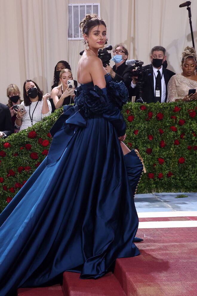 Taylor Hill em Miss Sohee / Dolce&Gabbana