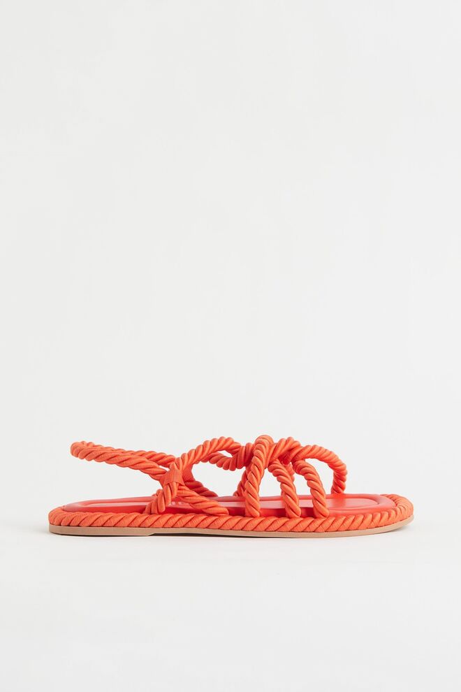 Sandálias, €24,99, H&M