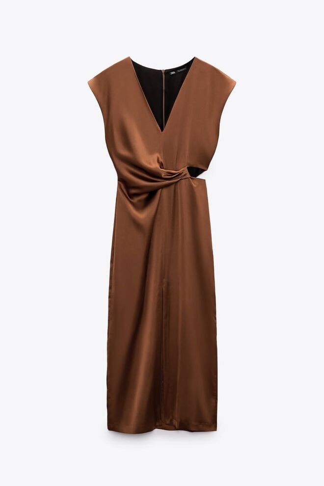Vestido, €39,95, Zara