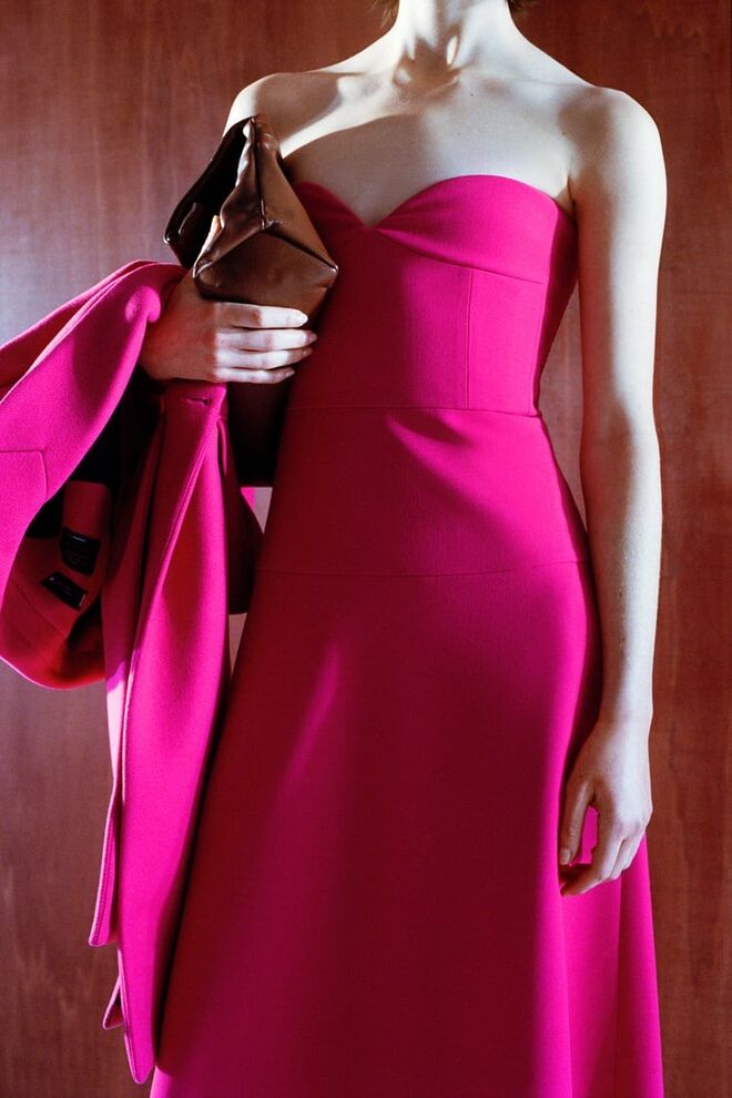 Vestido, €59,95, Zara