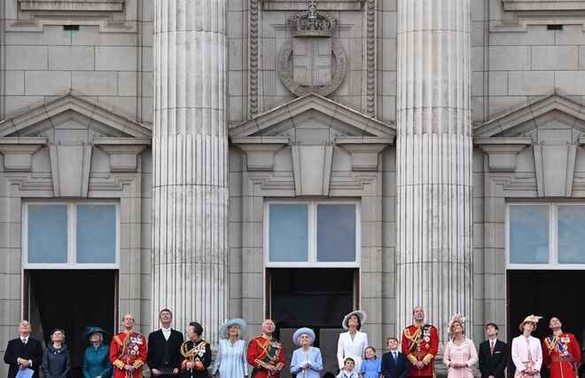 2 de junho - Família Real na varanda do Buckingham Palace, no Desfile de aniversário da Rainha 