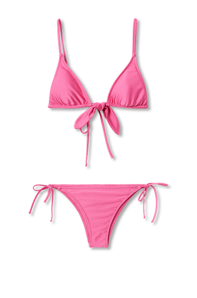 Biquíni, soutien, €19,99, e cuecas, €15,99, Mango