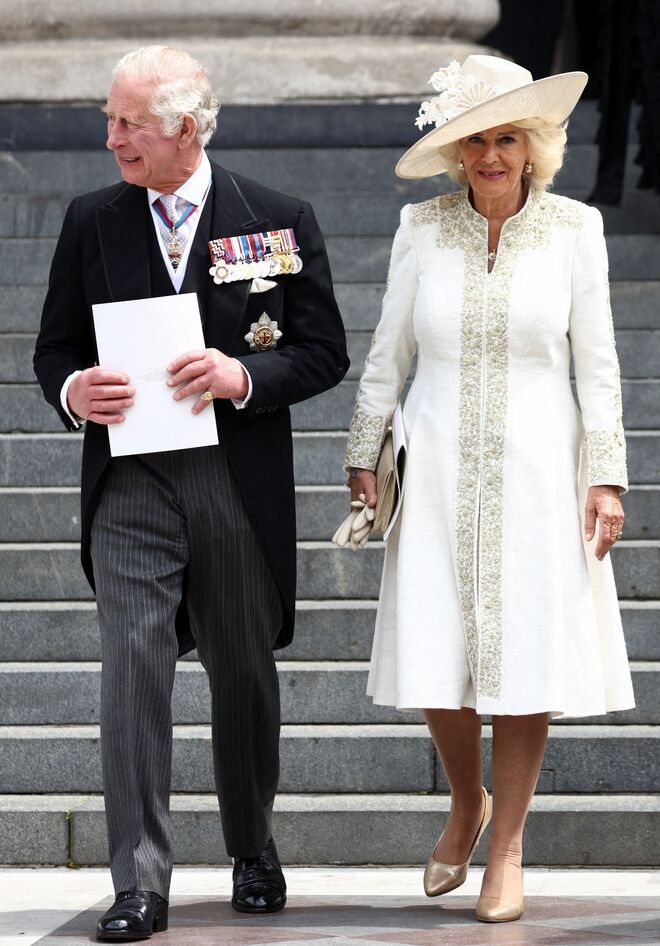 3 de junho - Príncipe Carlos e Camilla Bowles chegam à Catedral de St Paul's 