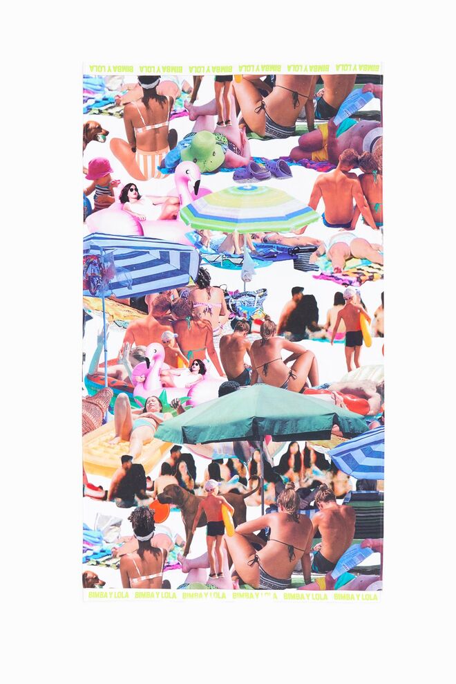 Toalha de praia em felpa, €65, Bimba Y Lola.