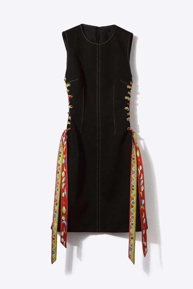 Vestido em crepe, €1300, Emilio Pucci.