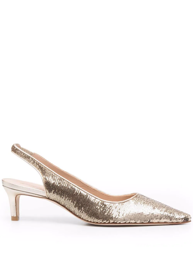 Sapatos, €285, Stuart Weitzman