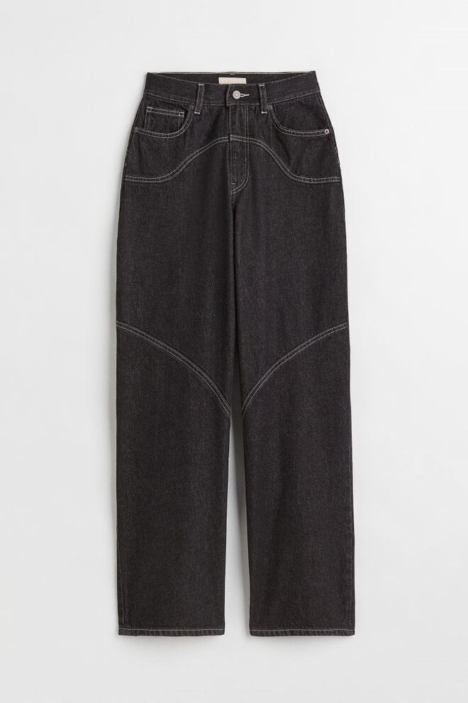 Calças em ganga, antes €49,99 agora €19,99, H&M