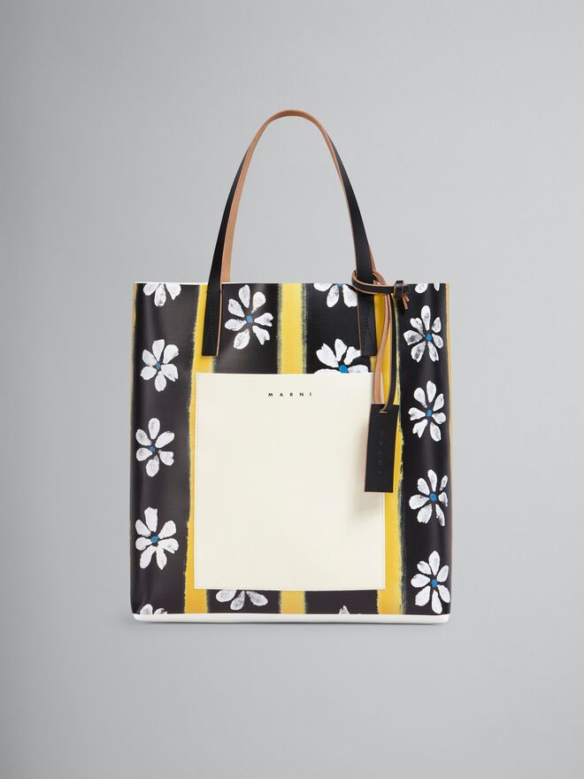 Carteira Black Daisy em pele, antes €390 agora €234, Marni