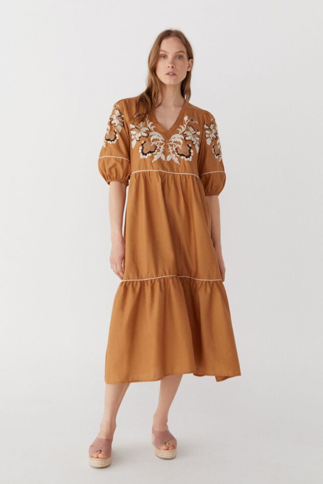 Vestido em algodão, antes €79,99 agora €39,99, Cortefiel