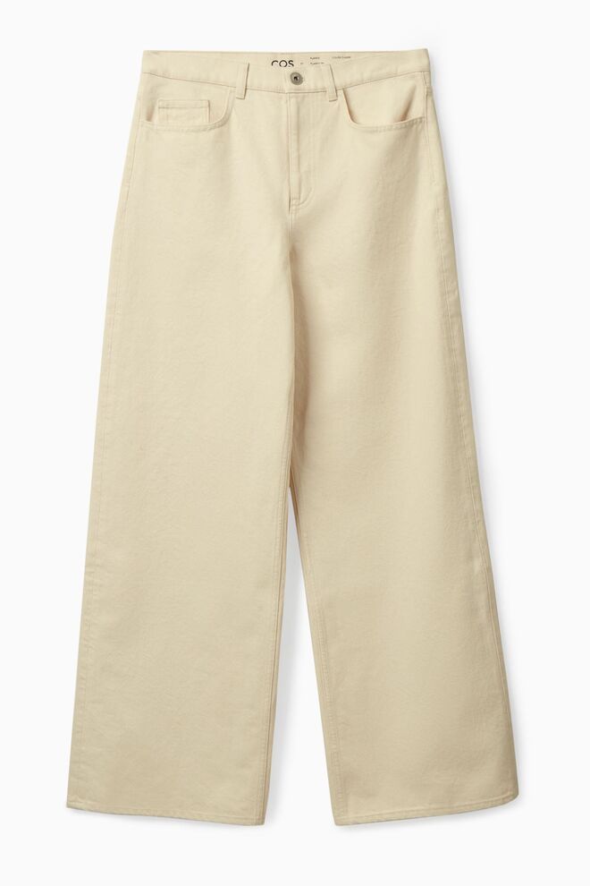 Calças em ganga, €89 agora €53,40, Cos