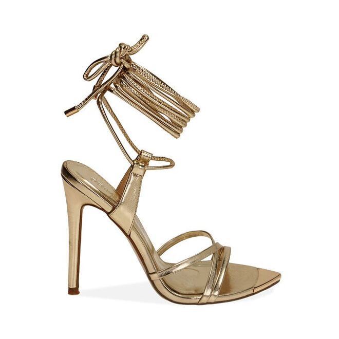 Sandálias, €69,99, Primadonna