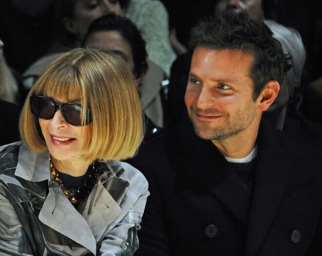 Anna Wintour e Bradley Cooper no desfile outono/inverno da Burberry, fevereiro 2014