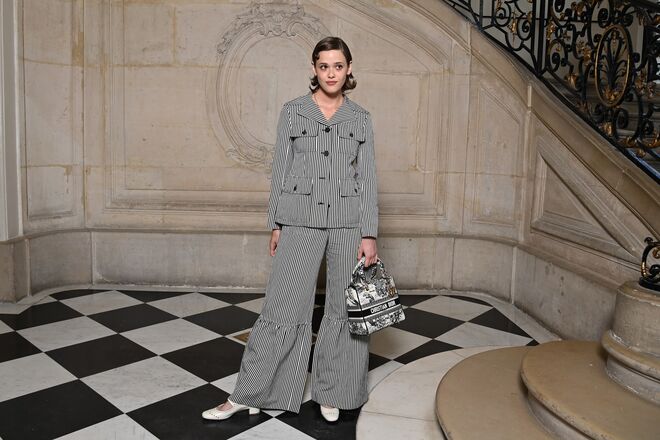 Mathilde Warnier no desfile Dior