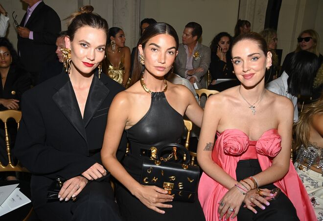 Karlie Kloss, Lily Aldridge e Chiara Ferragni no desfile Schiaparelli