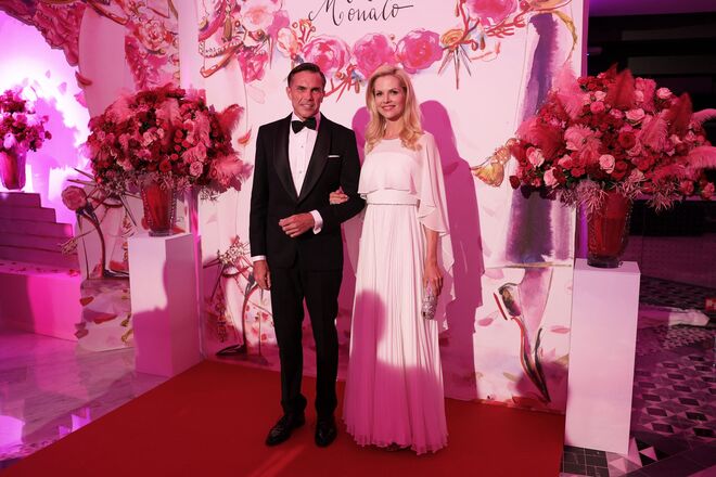 Príncipe Charles-Philippe de Orleães e Naomi Kern 