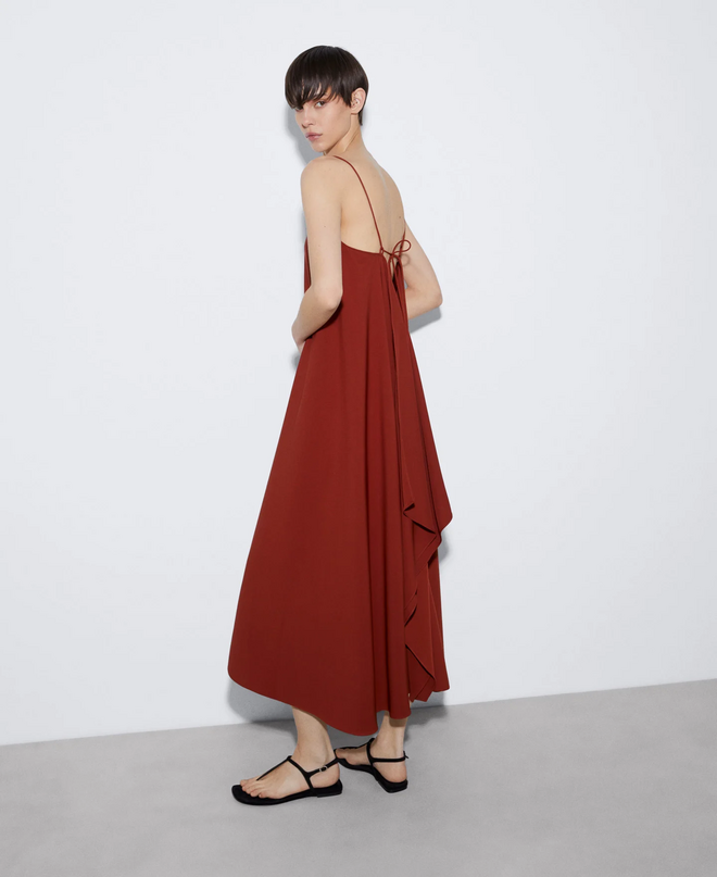 Vestido, €109, Adolfo Dominguez