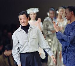 Issey Miyake. O designer japonês que quis acabar com a 'ditadura do corpo' na Moda