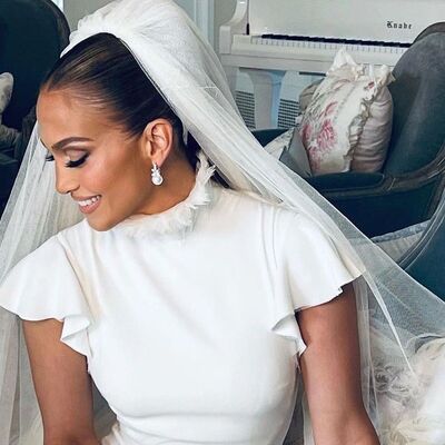 Os três vestidos de noiva de Jennifer Lopez