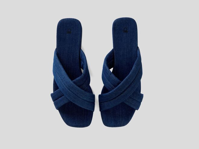 Sandálias, €24,97, Benetton