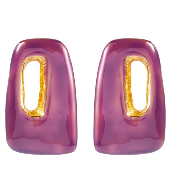 Brincos Trapeze em esmalte, €320, Marnie em Mytheresa.com