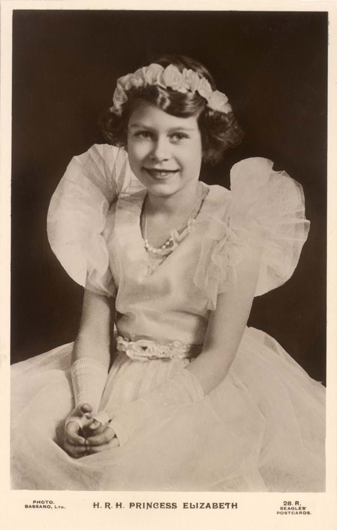 Rainha Isabel II, em 1935