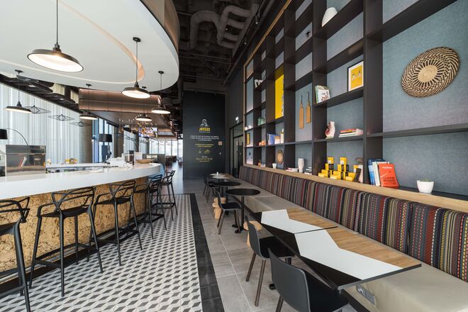 Café Joyeux no edifício da Ageas Portugal