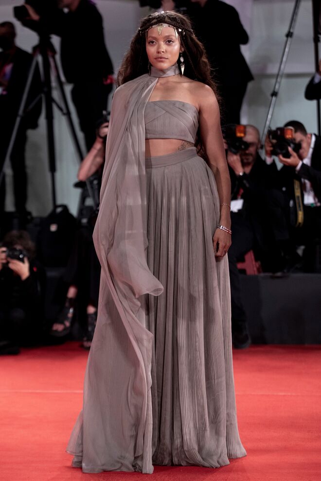 Quintessa Swindell em Celine