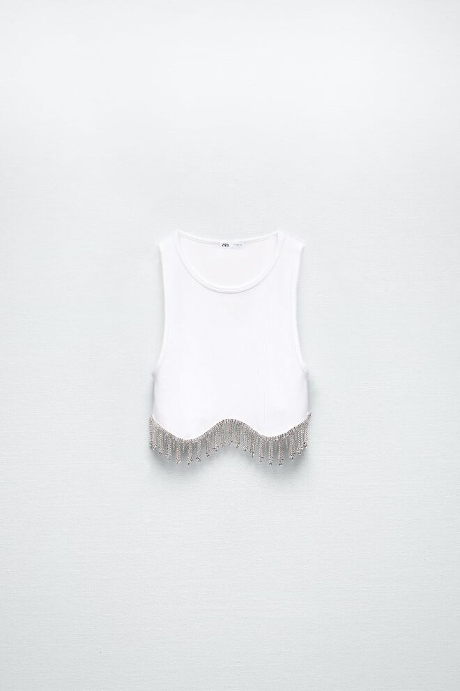 Top em malha de algodão com cristais, €19,95, Zara