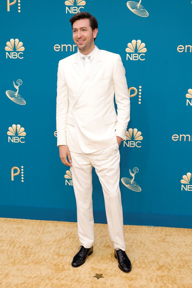 Nicholas Braun, em Christian Dior 