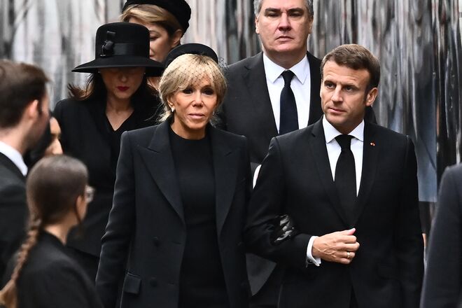 Presidente de França, Emmanuel Macron com a mulher, Brigitte Macron.