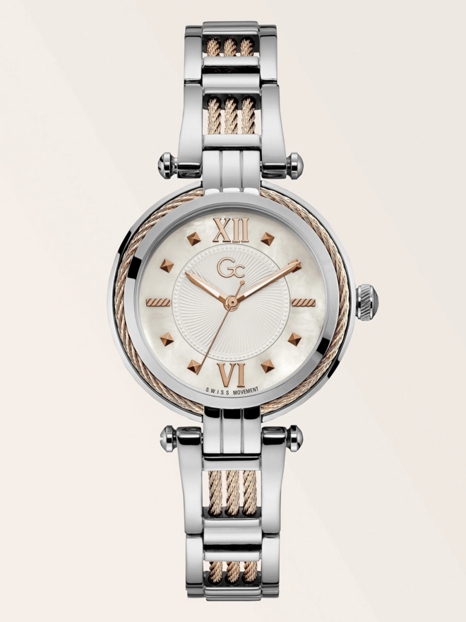 Relógio GC analógico, €529,90, Guess
