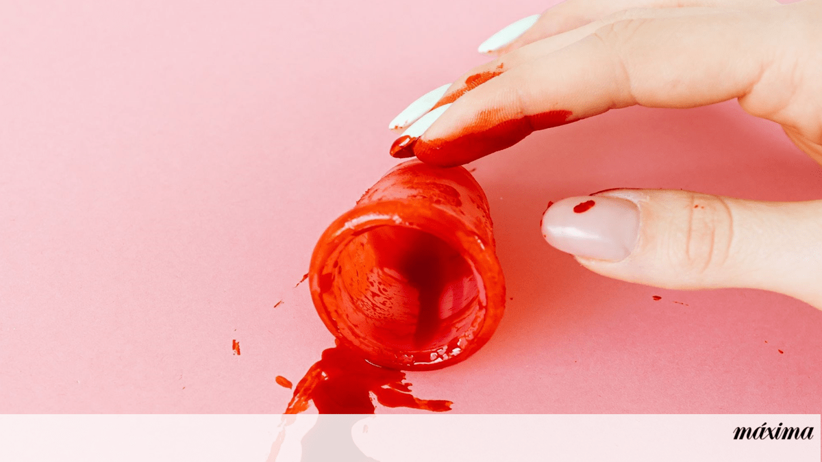 Faço máscara facial com o sangue da minha menstruação e isso mudou a  maneira de me enxergar