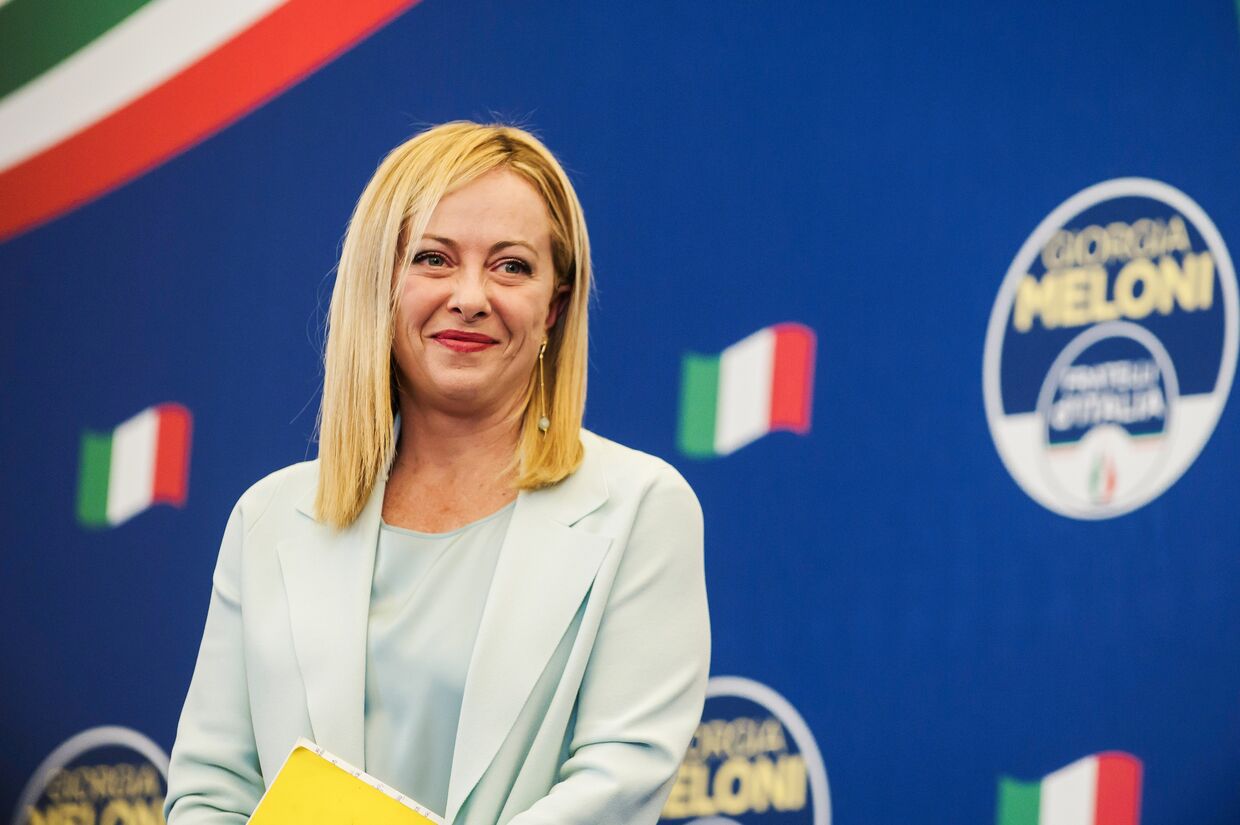 Giorgia Meloni, líder da extrema-direita, ganhou as eleições e é a primeira mulher à frente da Itália