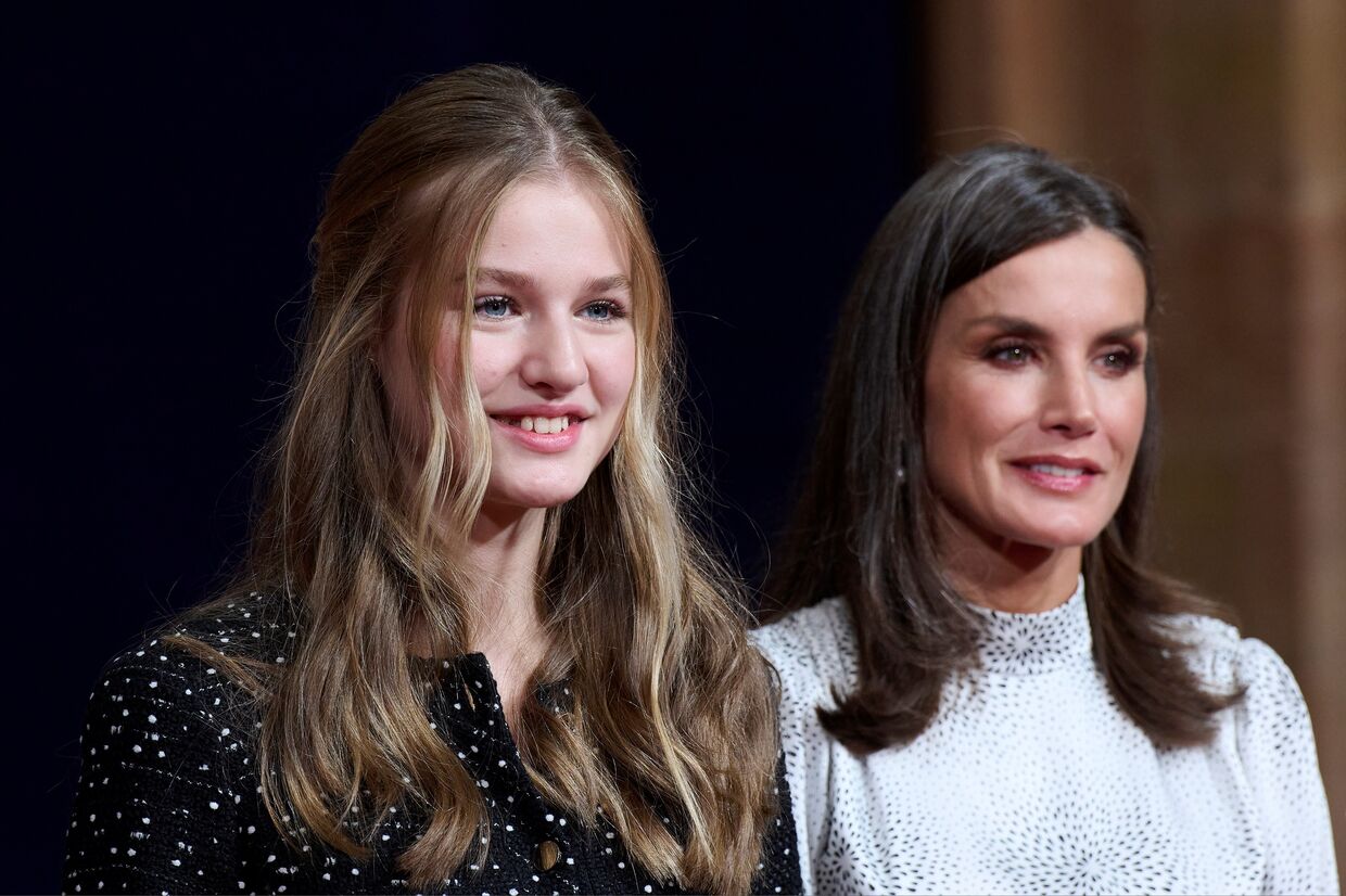 Princesa Leonor e rainha Letízia na entrega de prémios "Princesa das Astúrias" em Oviedo, Espanha, 28 de outubro de 2022