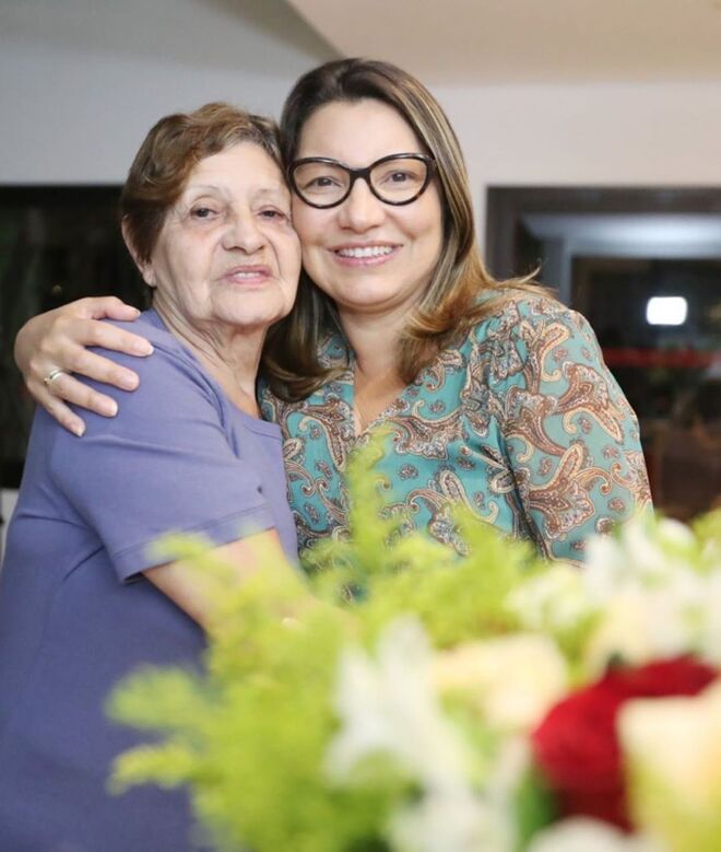 Rosângela da Silva com a mãe
