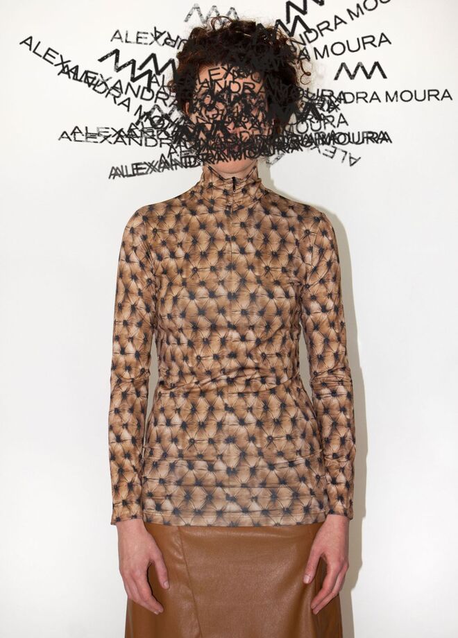 Camisola Consola em malha, €135, Alexandra Moura