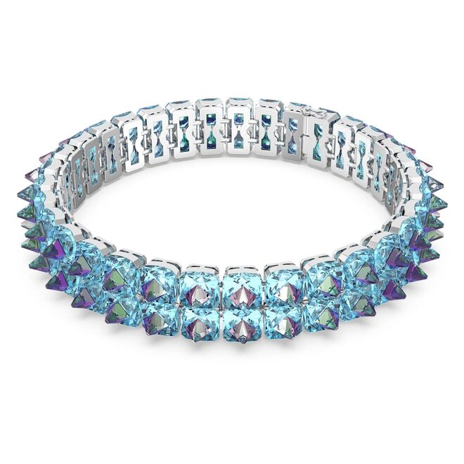 Gargantilha em ródio com cristais lapidação em pirâmide, €700, Swarovski